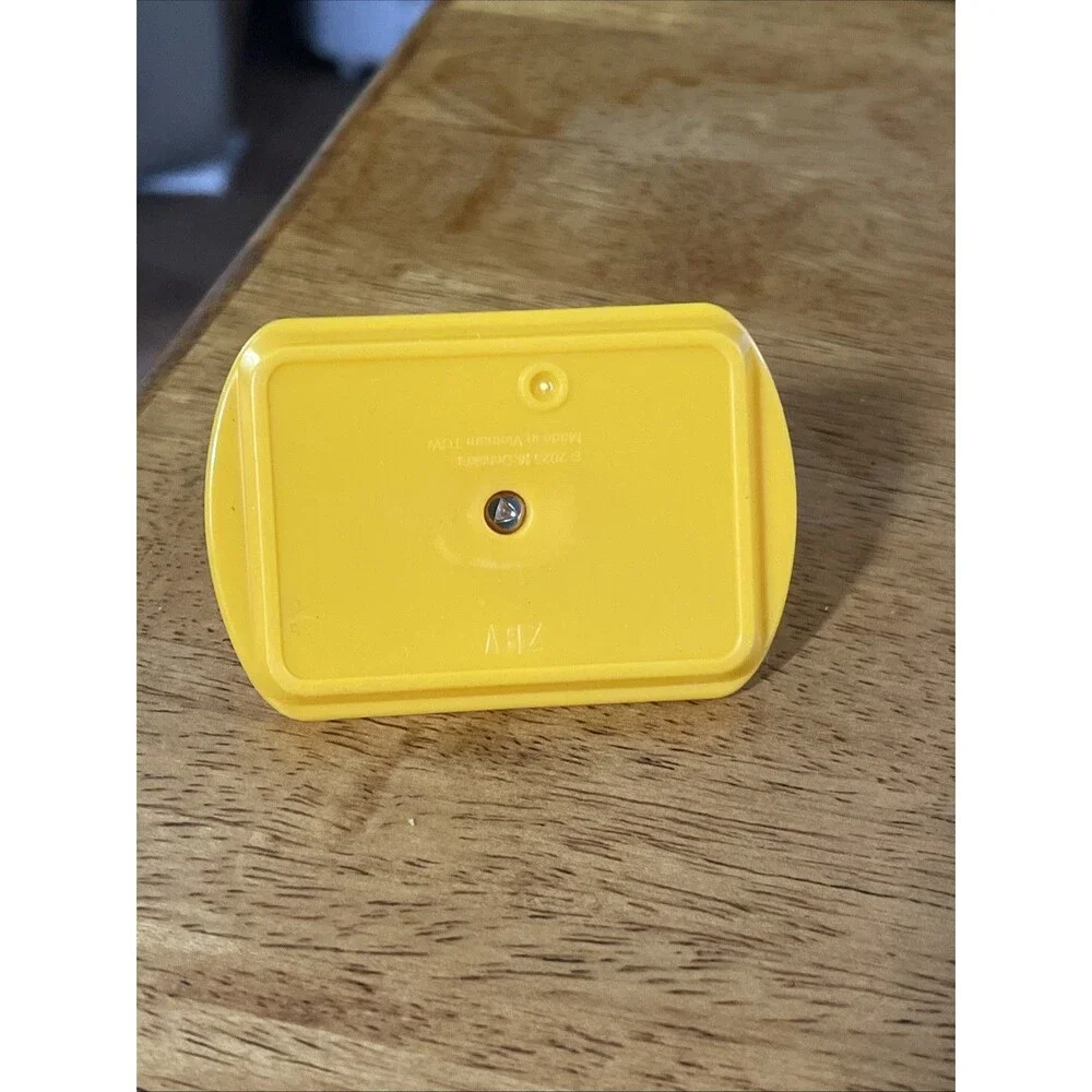 Lil McDonald’s Mini French Fries on Tray Happy Meal Toy STK#44